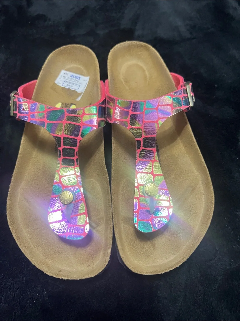Birkenstock Women’s Gizeh Sandals in Bright Pink Croc Print